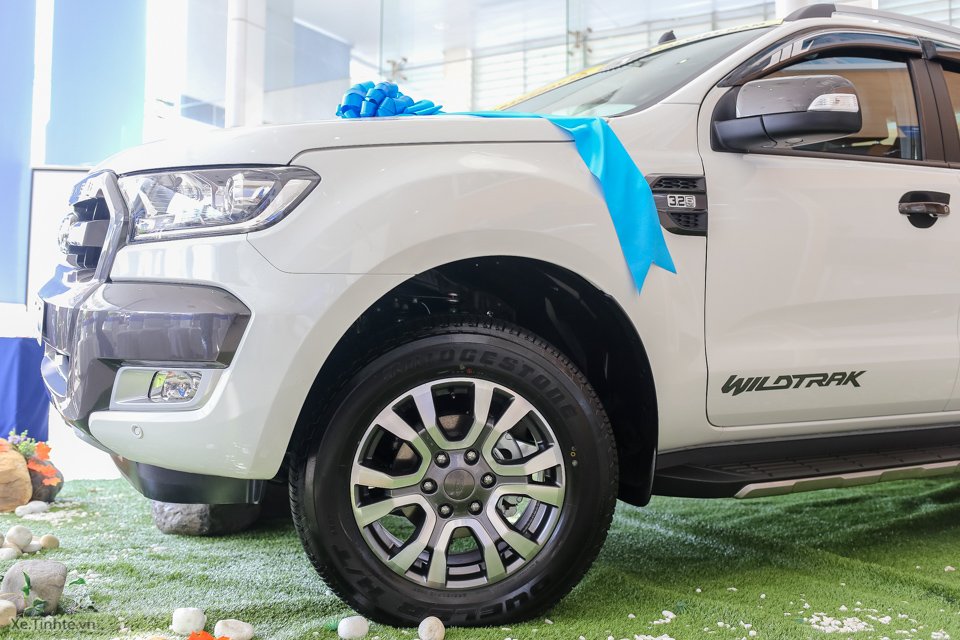 ford-ranger-vandat-2