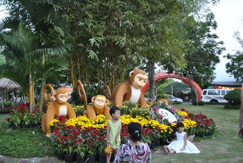 cho-xuan-phu-my-hung-4