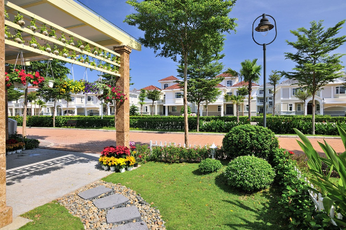 phu-my-hung-chi-gan-6-ty-chinh-trang-khu-biet-thu-chateau-1