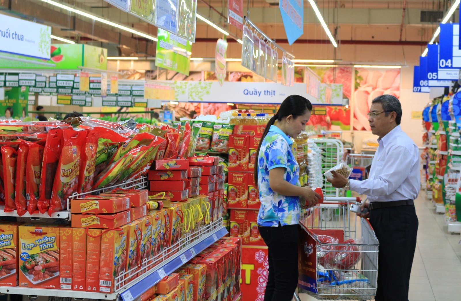 Doanh nghiệp Việt bị nhà bán lẻ ngoại dồn vào chân tường?