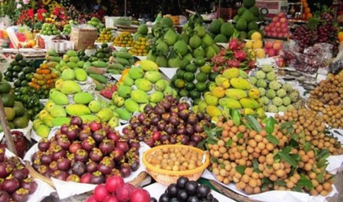Người Việt muốn mua trái cây ngon để ăn cũng khó!