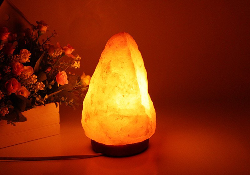 Hốt bạc nhờ đồn thổi công dụng thần kỳ về đá muối