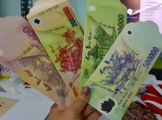 Cẩn trọng với bao lì xì in hình tiền thật đang gây sốt cộng đồng mạng